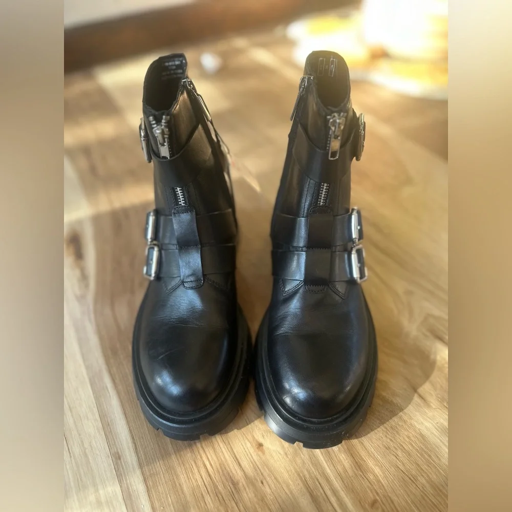 Zara Black Buckled Leather Ankle Moto boots Size 39 US Women 8 New